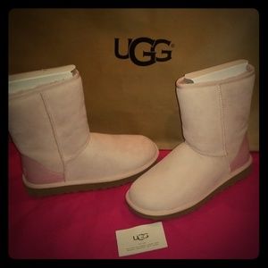 Water resistant boots